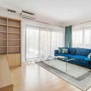 Bartycka Elegant Apartament