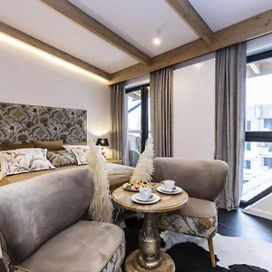 apartamenty-modrzejewska-centrum.zakopanehotels.org/